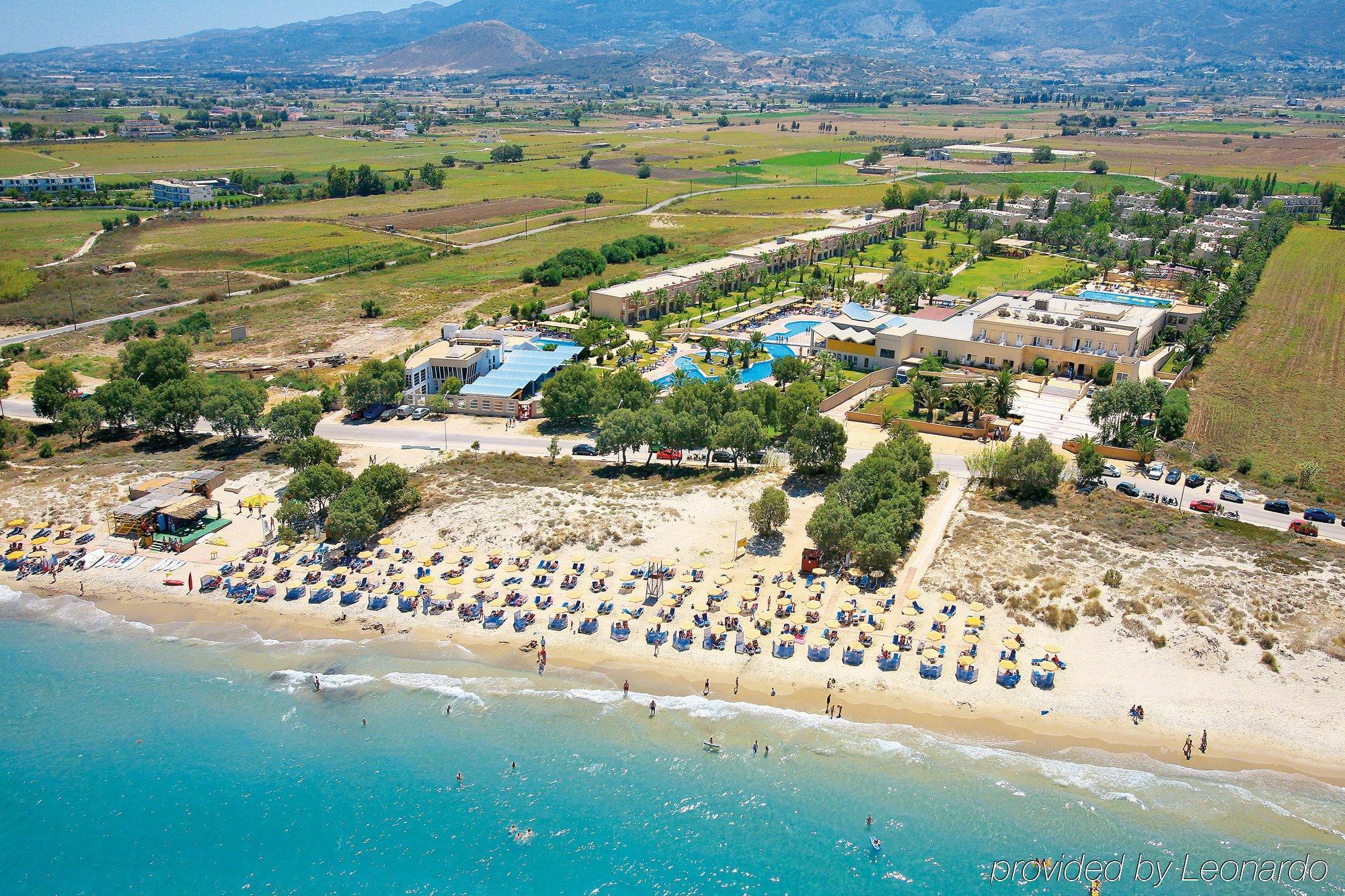 Akti Coast Club Hotel Мармари Екстериор снимка