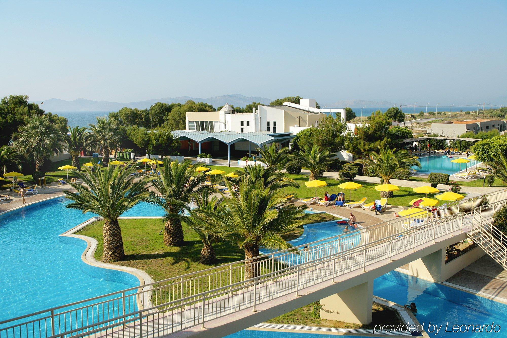 Akti Coast Club Hotel Мармари Екстериор снимка