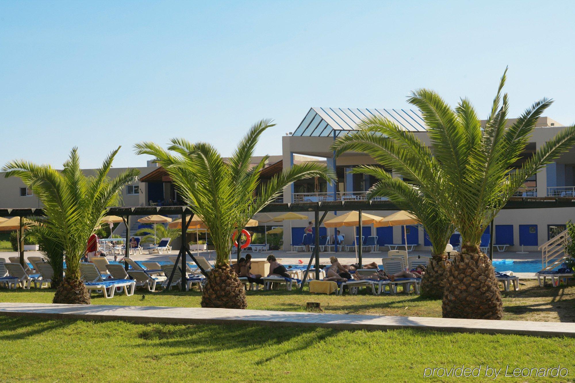 Akti Coast Club Hotel Мармари Екстериор снимка